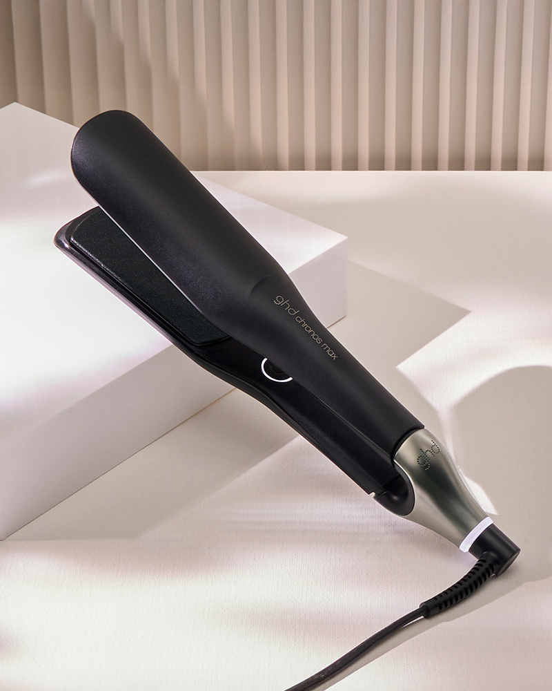 Chronos Max Hair Straightener in Black